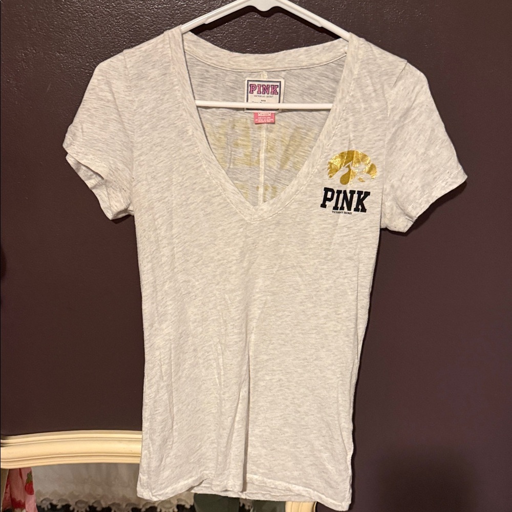 Victoria’s Secret PINK tshirt